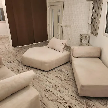 Family Belgrad Apartment *