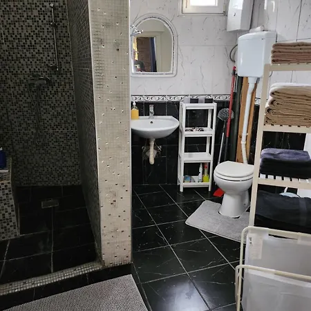 Family Belgrad アパート Brestovik