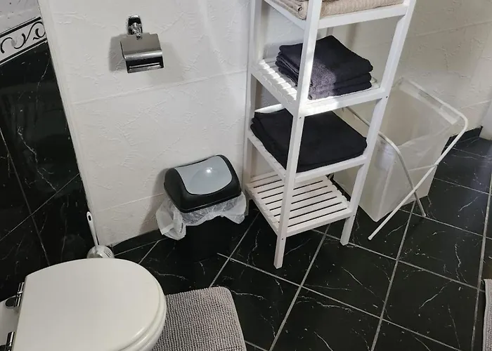 Family Belgrad * Brestovik